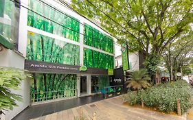 Hotel Paradise Lleras
